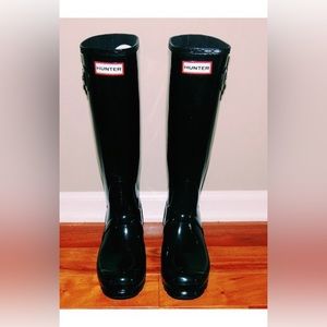 Black Tall Hunter Boots (sherpa cream sock insert included)